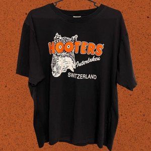 Hooters Shirt - RARE!